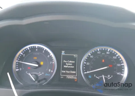 2019 Toyota Highlander Xle z USA, uszkodzony, nr VIN 5TDKZRFH3KS567304